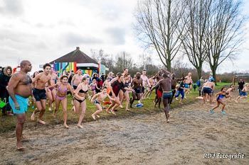 Nieuwjaarsduik Gaasperplas