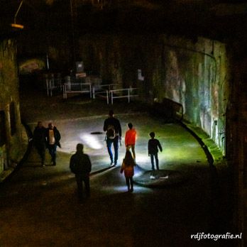 in de droge gracht van het fort