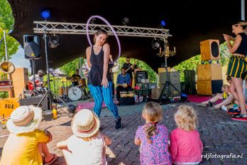 Flowfruits Hoopdance