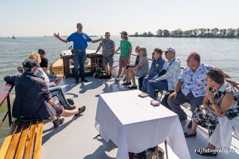 Met Salonboot Lelie<br>van Amsterdam naar Pampus