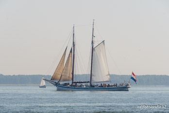 Met Salonboot Lelie<br>van Amsterdam naar Pampus