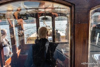 Met de salonboot Lelie<br>van Pampus naar Amsterdam